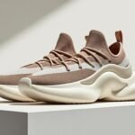 découvrez le yeezy foam runner ararat, une sneaker innovante alliant confort et style futuriste. avec son design unique et ses matériaux écologiques, ce modèle emblématique de kanye west vous garantit un look tendance et décontracté. idéal pour toutes les occasions, ne manquez pas cette pièce incontournable de votre collection.