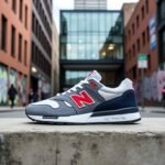 découvrez la new balance 1500, la chaussure qui allie parfaitement performance de running britannique et élégance urbaine. conçue pour les coureurs exigeants, elle offre confort et style, vous permettant de vous démarquer sur la route comme en ville. profitez d'une expérience unique où la fonctionnalité rencontre la mode.